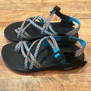 WOMENS CHACO BLUE FIESTA RAINBOW HIKING SANDALS SZ 9